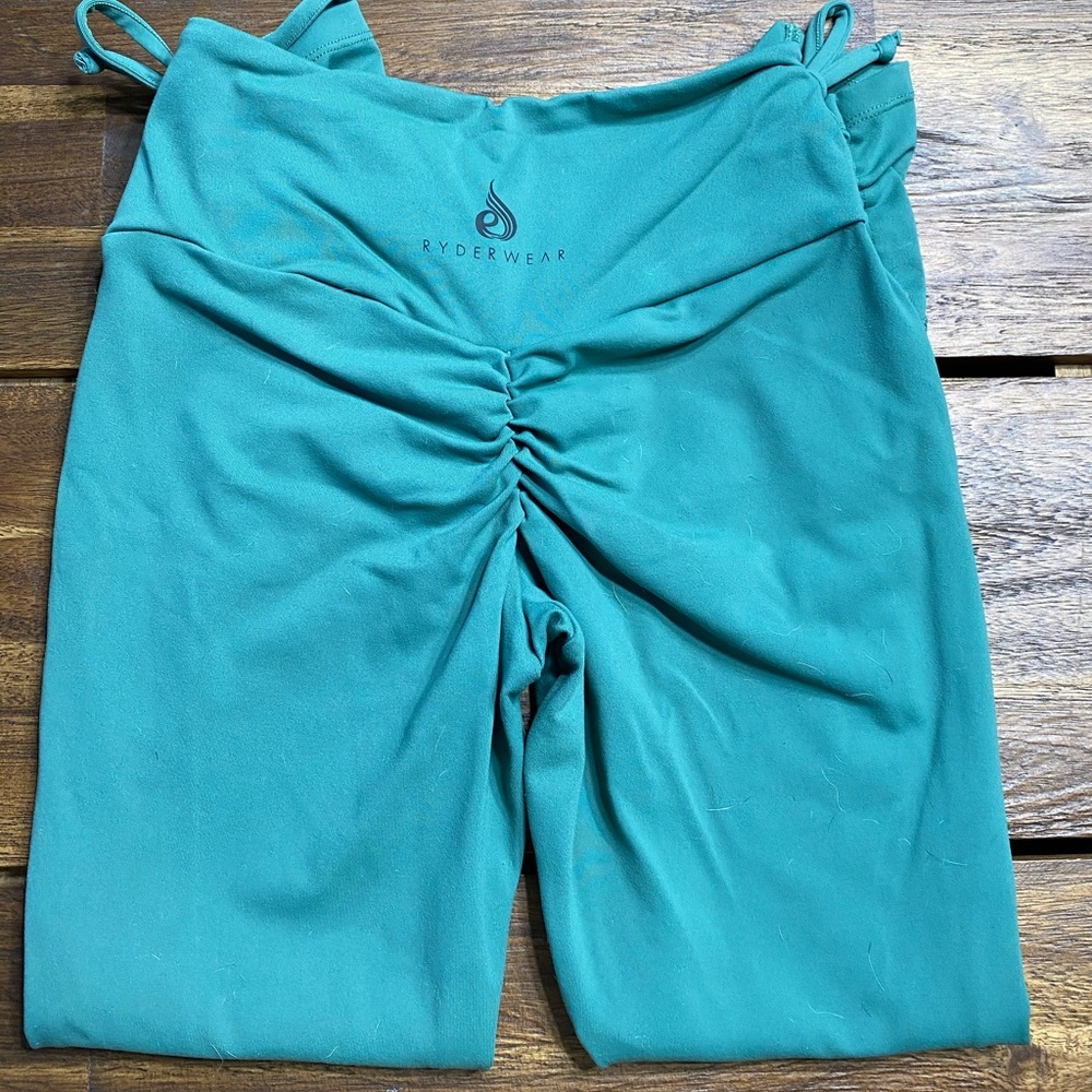 SCRUNCH BUM ATHLETIC LEGGINGS